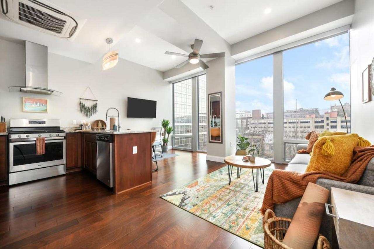 Hostwise Stays - The Washington At Chatham - Free Parking, Private Gym, More! Pittsburgh Exteriör bild